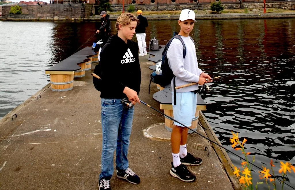 Rekordmånga jagade abborre mitt i stan – fler street-tävlingar väntar i höst!